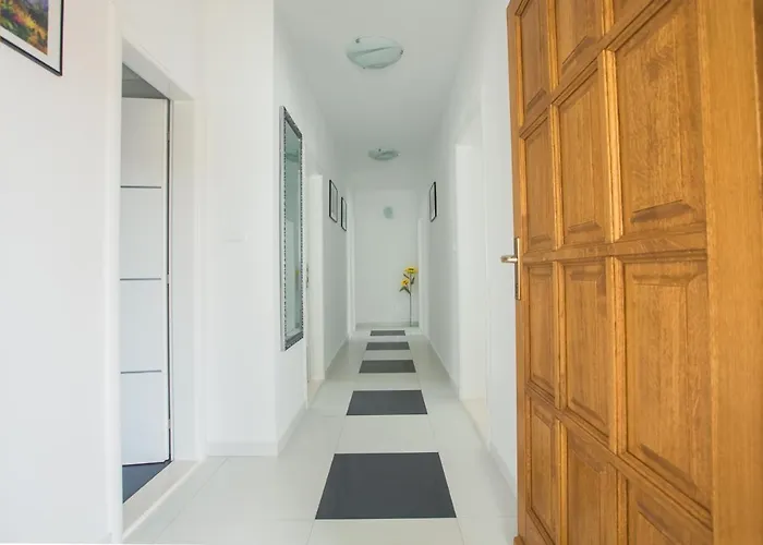 Lotus Apartment Split